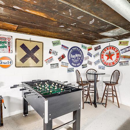 Updated Marshall Home With Fire Pit And Game Room! Extérieur photo