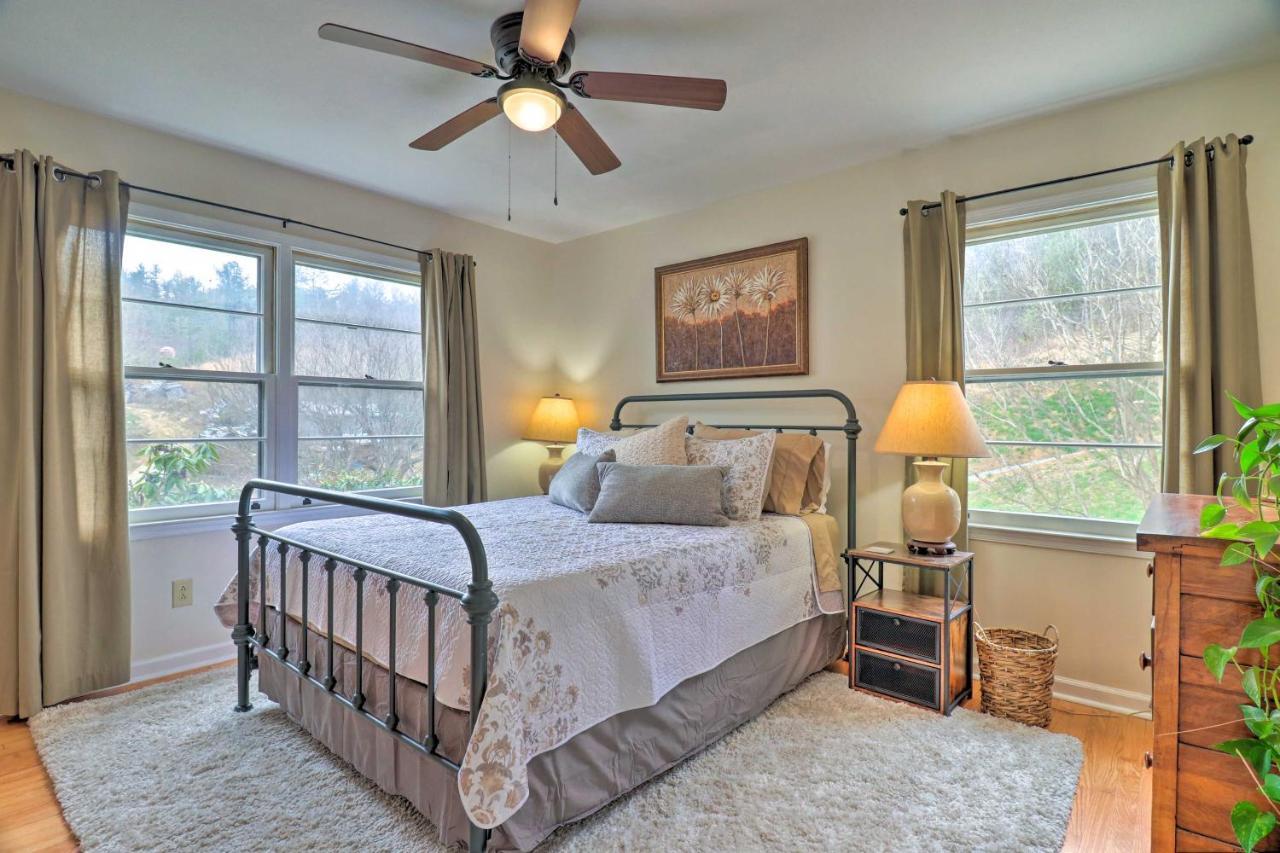 Updated Marshall Home With Fire Pit And Game Room! Extérieur photo